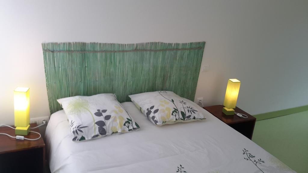 Auberge Du Doulon Lamothe-Montravel Стая снимка